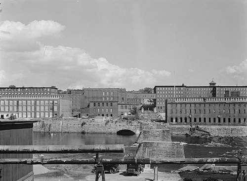 Amoskeag Manufacturing Co. Photo courtesy Library of Congress. 