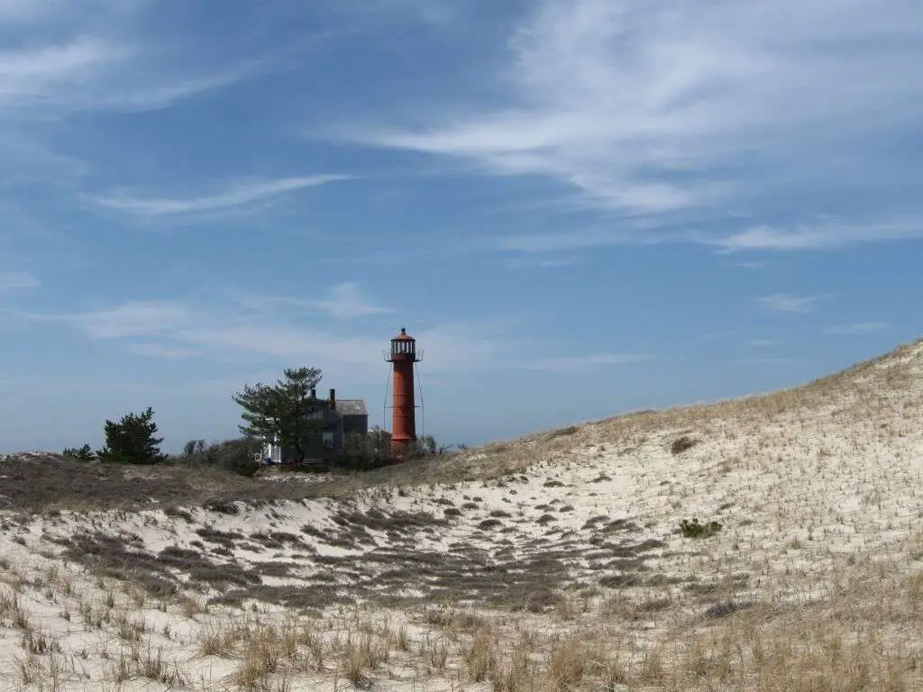 ghost-towns-monomoy-lighthouse