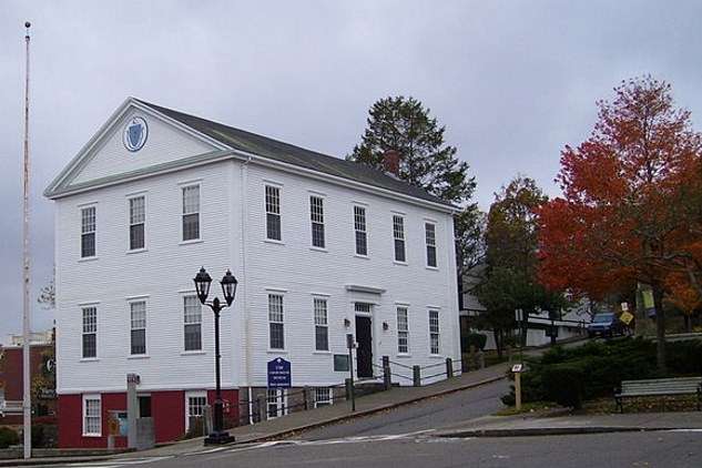 oldest courthouses plymouth